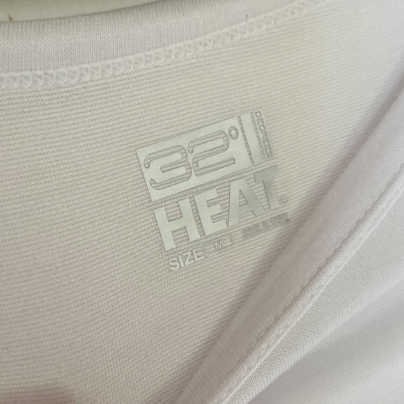Men’s white base layer NWOT 32 degrees HEAT size M - Picture 2 of 4